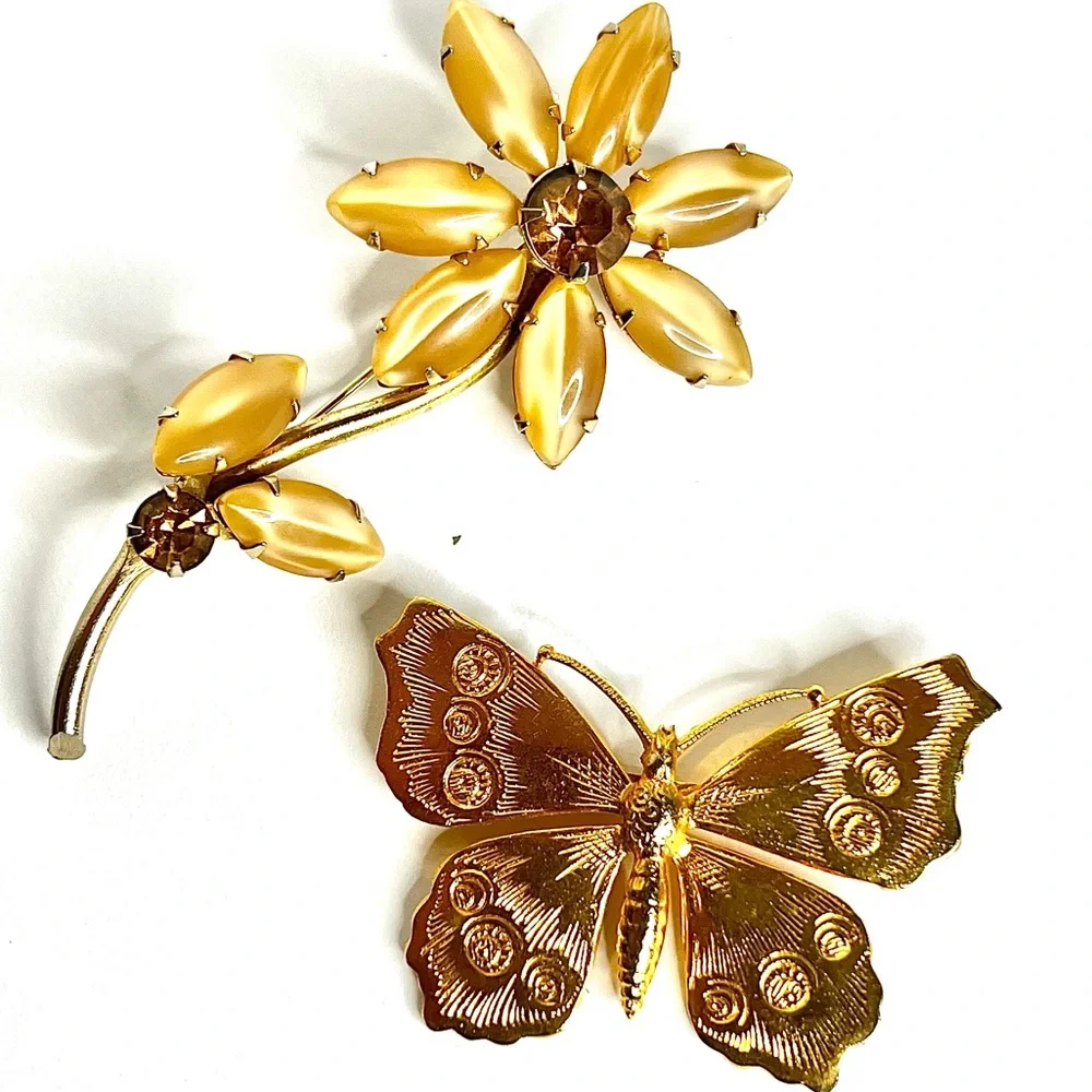 Vintage two brooch